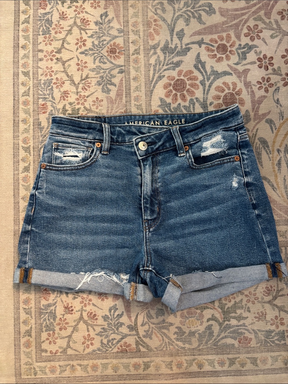 American Eagle Outfitters Blue Rolled-Hem Distressed Mom Jean Shorts